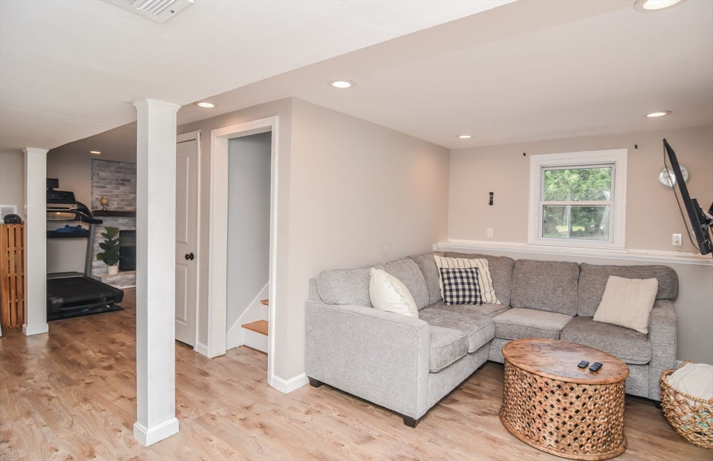 5 Kensington Road Norton, MA 02766 - Photo 30 of 36