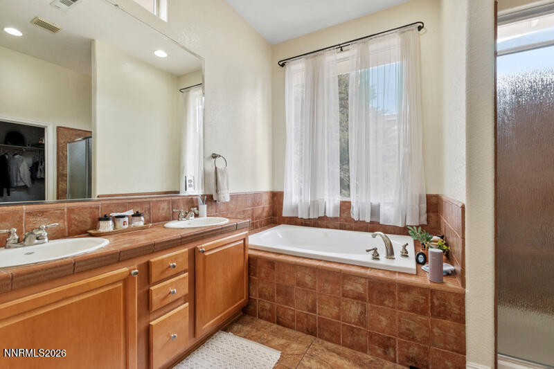 561 Tarn Way Reno, NV 89503 - Photo 14 of 27 561 Tarn Wy (14 of 27)