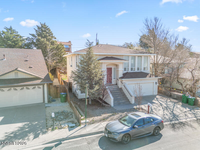 561 Tarn Way Reno, NV 89503 - Photo 3 of 27 561 Tarn Wy (3 of 27)