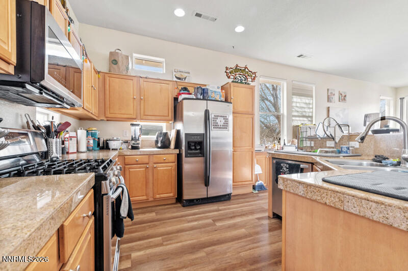 561 Tarn Way Reno, NV 89503 - Photo 10 of 27 561 Tarn Wy (10 of 27)