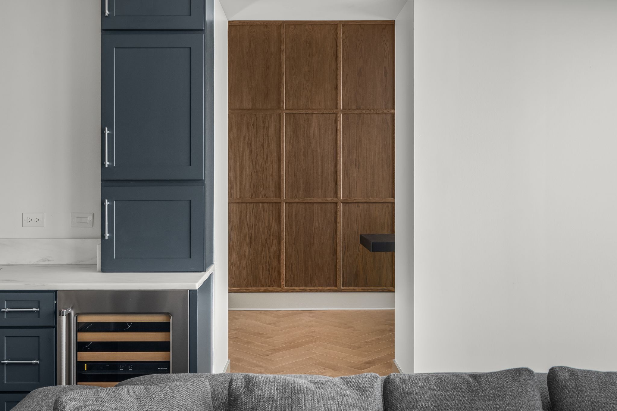 1616 West End Avenue, Unit 2609 Nashville, TN 37203 - Photo 11 of 46 a view of kitchen with furniture and refrigerator