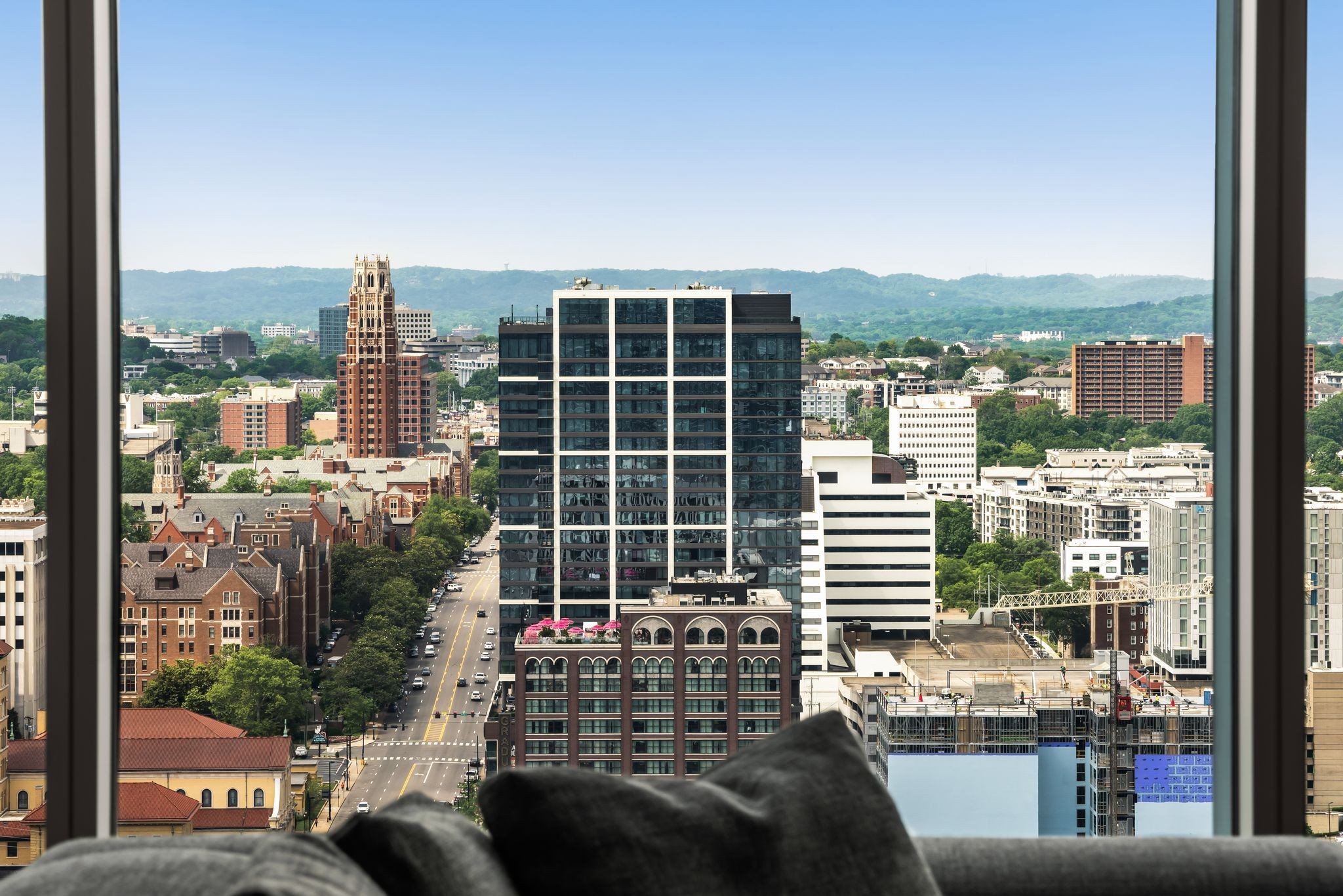 1616 West End Avenue, Unit 2609 Nashville, TN 37203 - Photo 14 of 46 a view of city from balcony