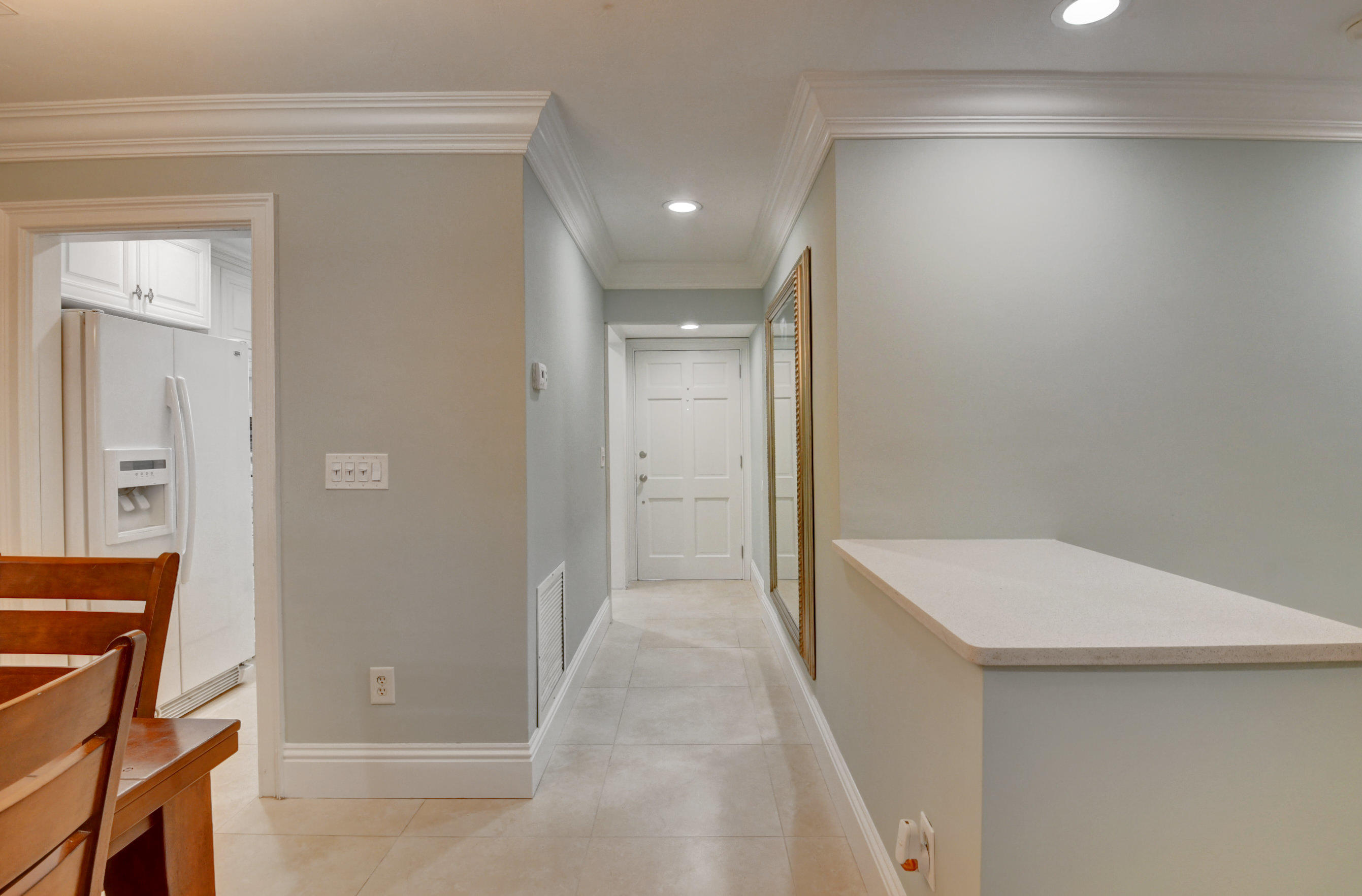 2561 South Ocean Boulevard, Unit 3 Boca Raton, FL 33432 - Photo 18 of 47 Entrance