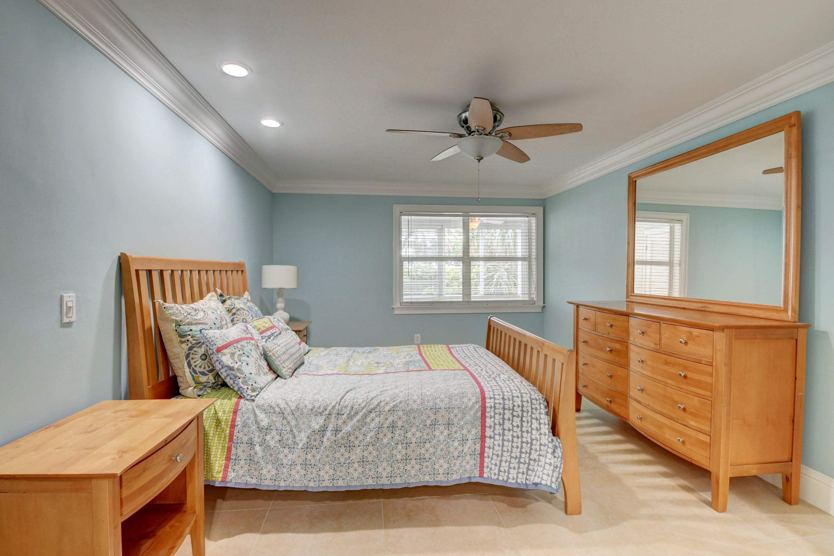 2561 South Ocean Boulevard, Unit 3 Boca Raton, FL 33432 - Photo 23 of 47 Main Bedroom 3