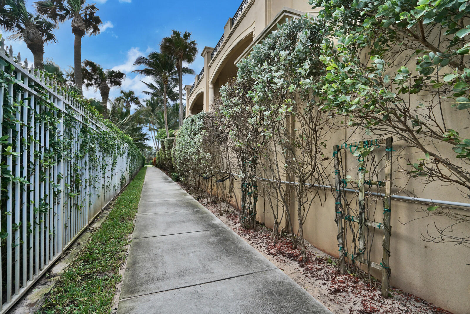 2561 South Ocean Boulevard, Unit 3 Boca Raton, FL 33432 - Photo 36 of 47 Beach Access