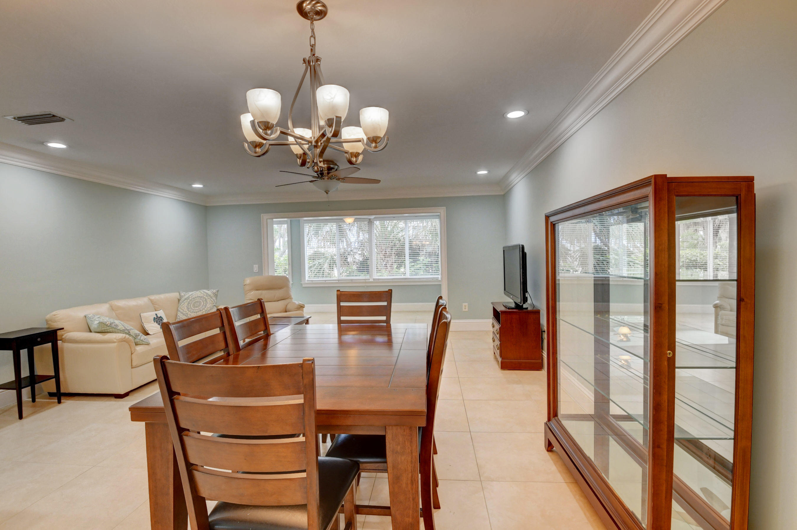 2561 South Ocean Boulevard, Unit 3 Boca Raton, FL 33432 - Photo 4 of 47 Dining Room 1