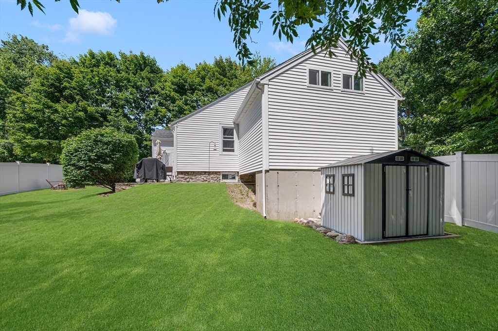 35 Carter Road Worcester, MA 01609 - Photo 21 of 25