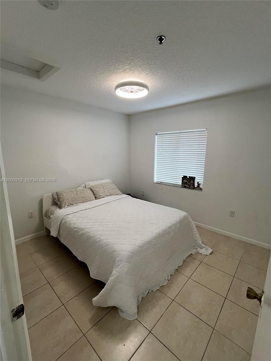 171 Riviera Circle, Unit 61 Weston, FL 33326 - Photo 2 of 27