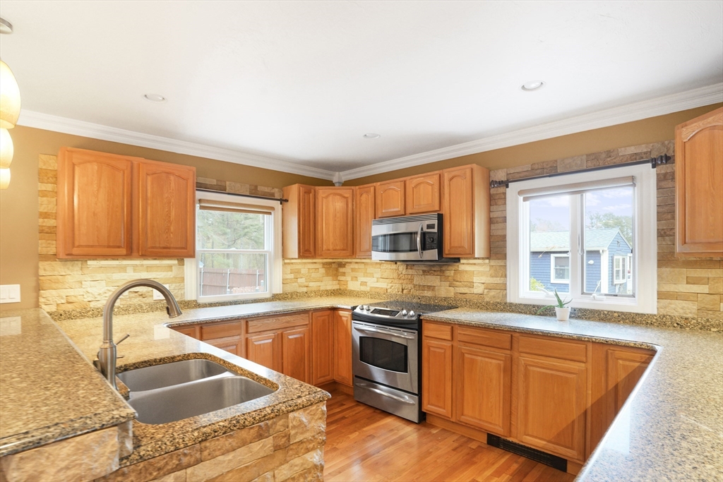 56 Chipaway Road Freetown, MA 02717 - Photo 8 of 38