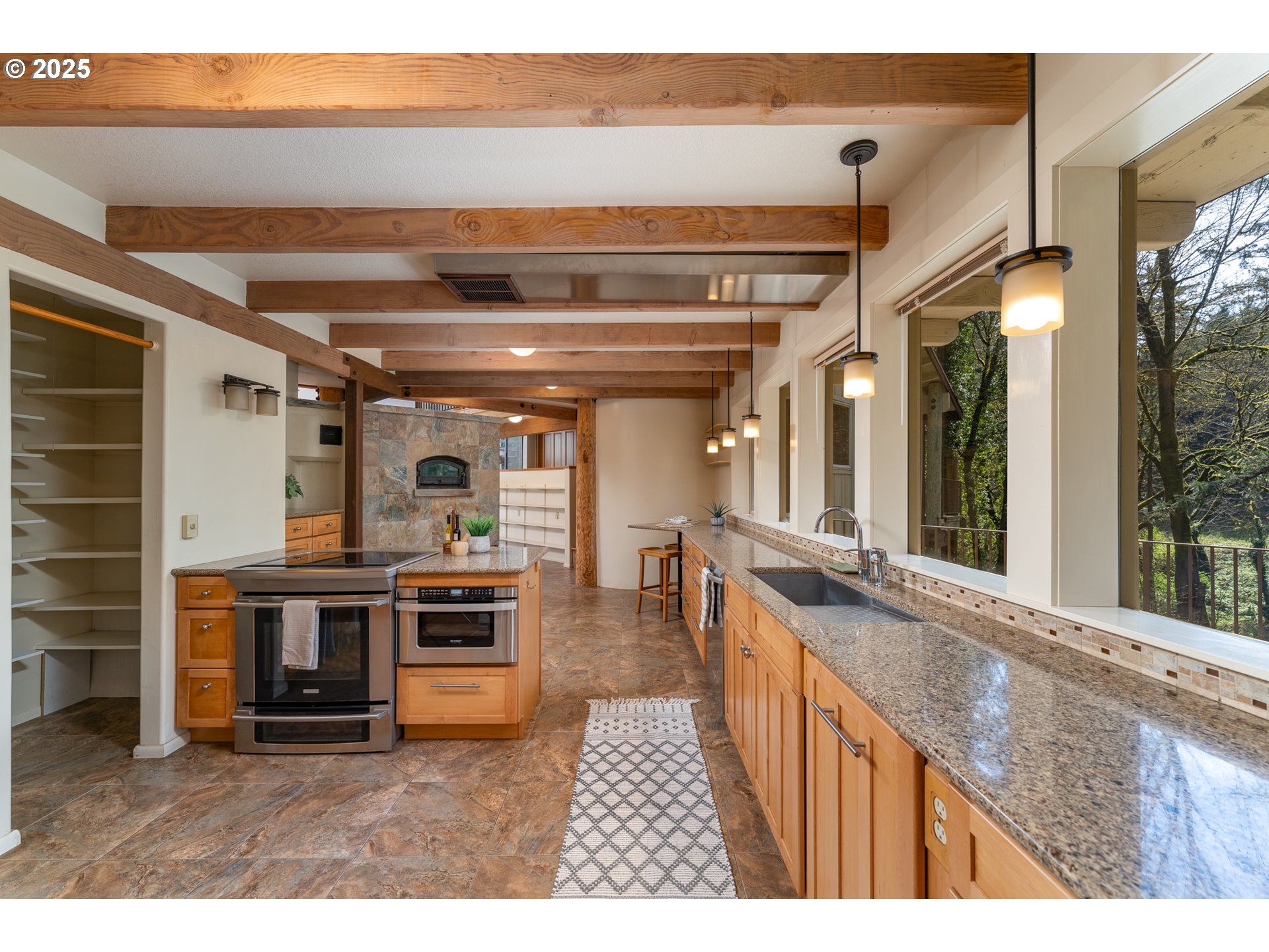 19855 Northeast Trunk Road Dundee, OR 97115 - Photo 14 of 44