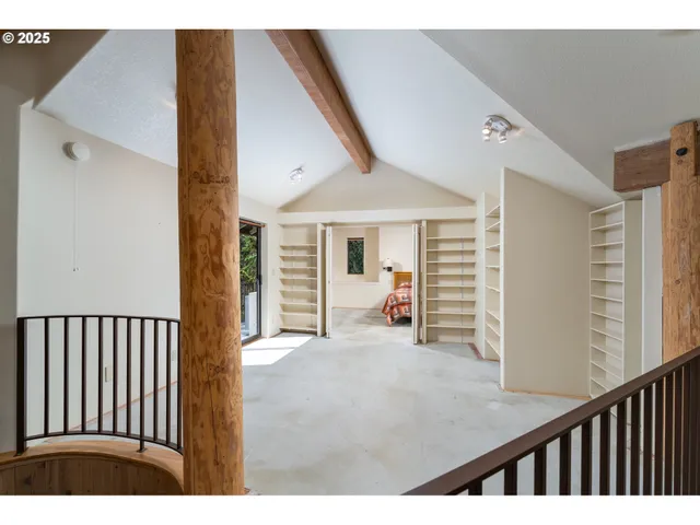 $1,575,000 | 19855 Northeast Trunk Road, Dundee, OR 97115