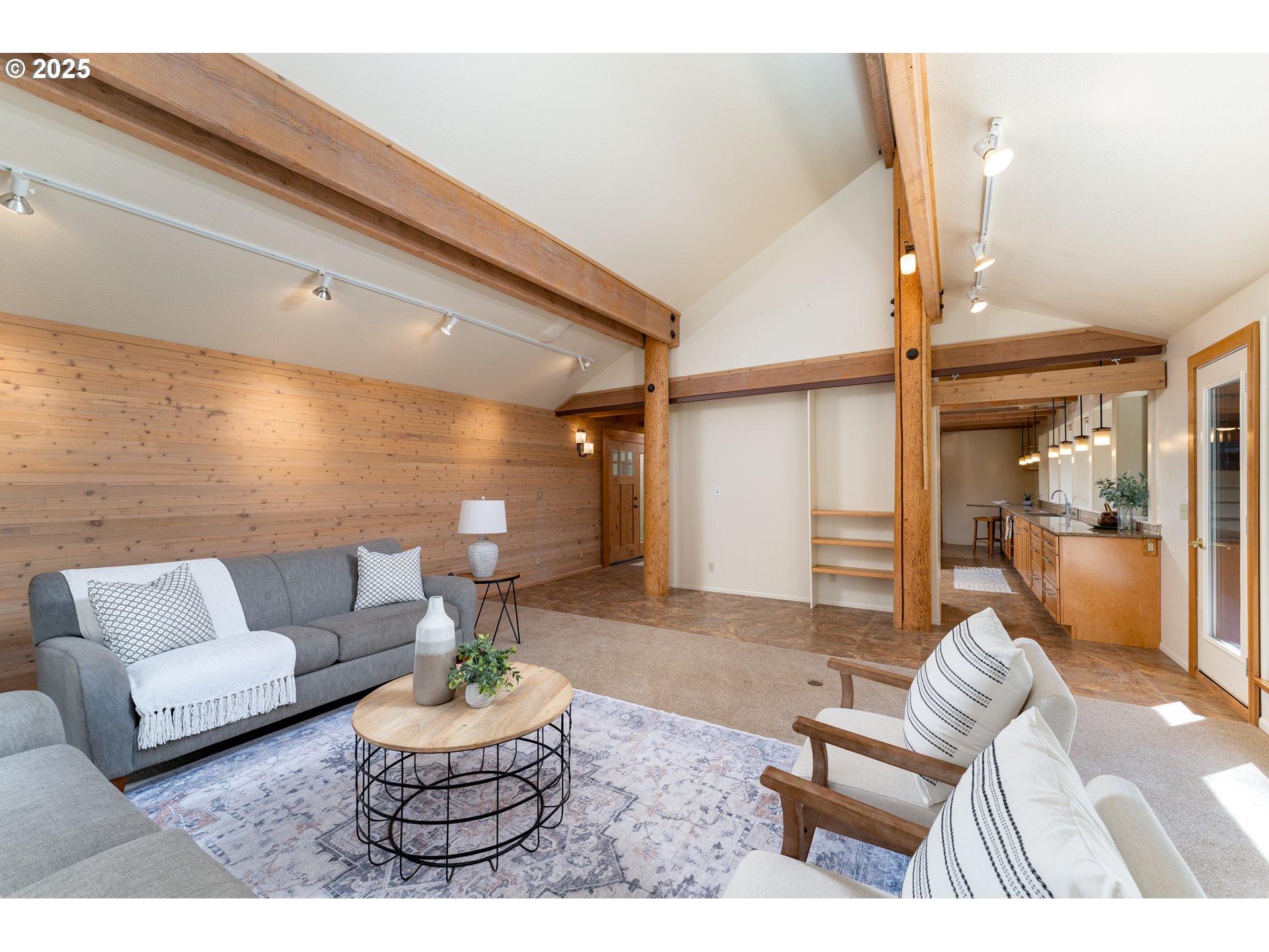 19855 Northeast Trunk Road Dundee, OR 97115 - Photo 6 of 44