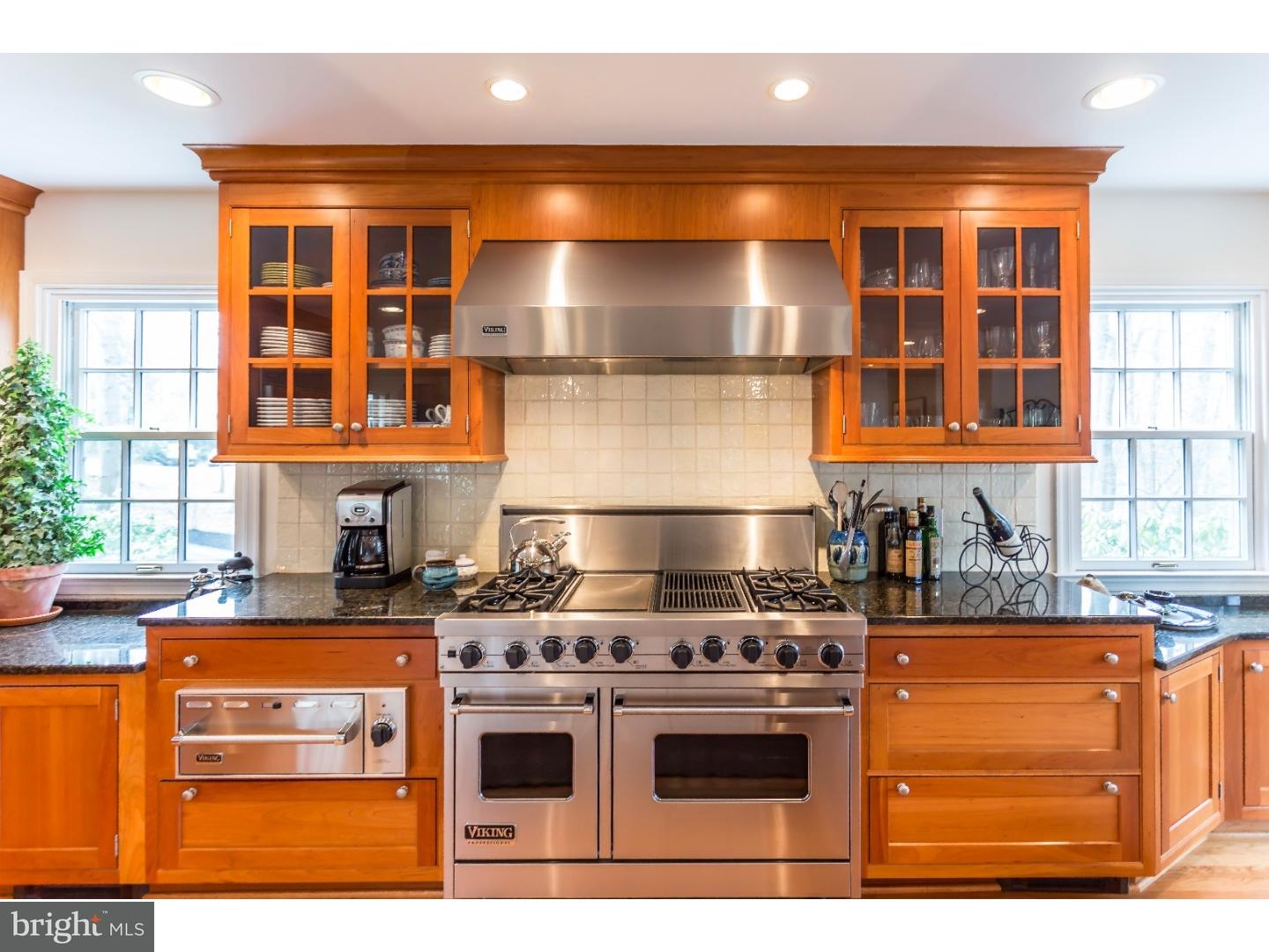 16 Spring Hollow Road Wayne, PA 19087 - Photo 2 of 25 Kitchen