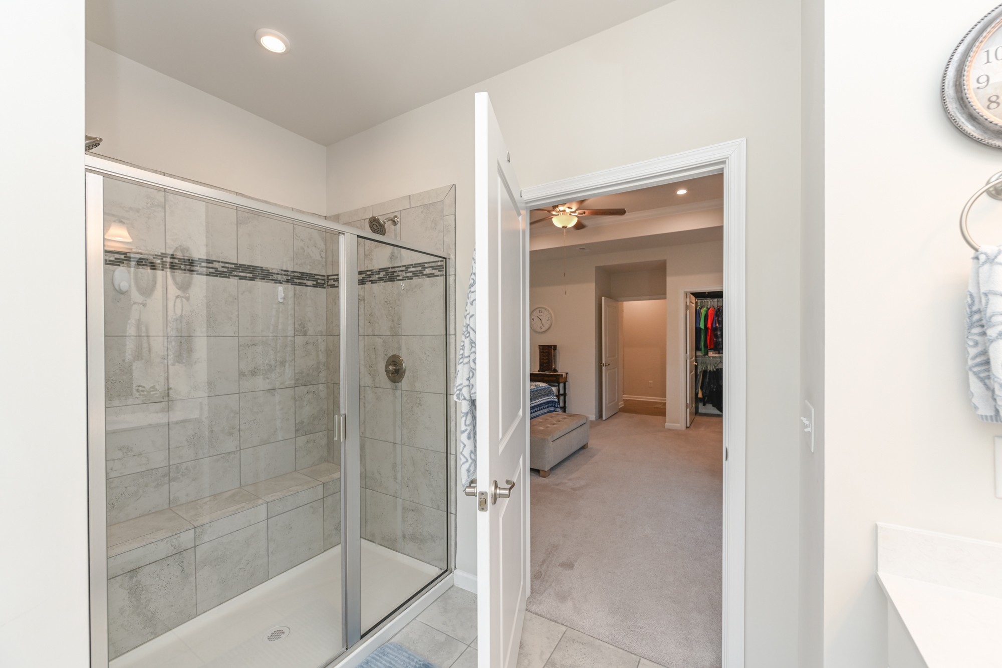 2907 Kellner Drive Murfreesboro, TN 37128 - Photo 19 of 33 a bathroom with a shower