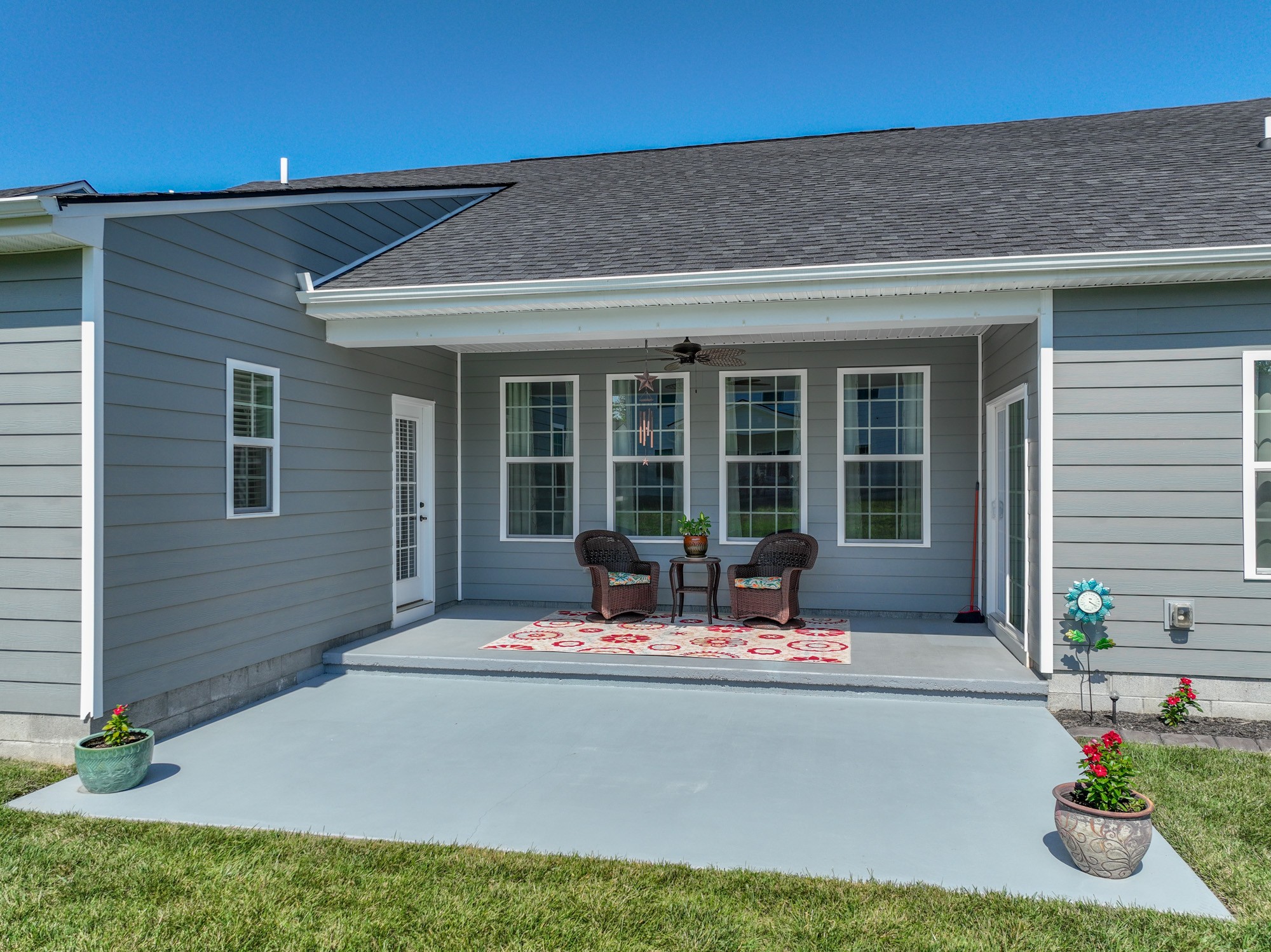 2907 Kellner Drive Murfreesboro, TN 37128 - Photo 27 of 33 a house view with a sitting space