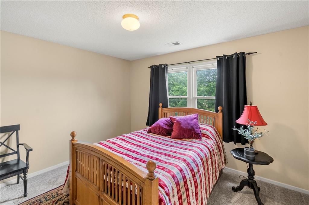 12811 Reeder Street Overland Park, KS 66213 - Photo 19 of 53