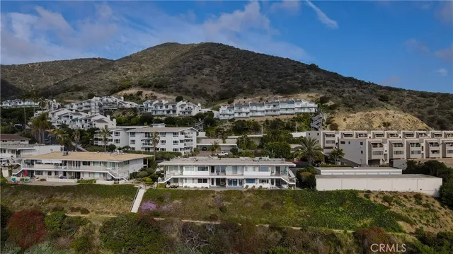 $1,248,000 | 21722 Ocean Vista Drive, Unit C, Laguna Beach, CA 92651