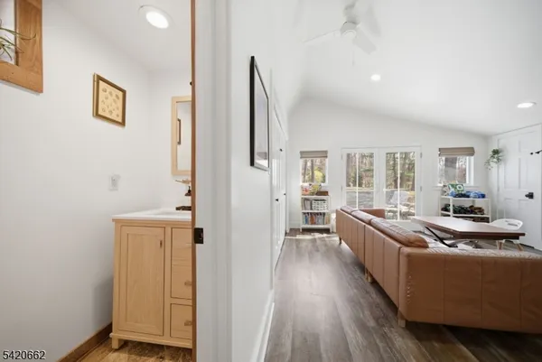 $900,000 | 109 Taylortown Road, Montville, NJ 07005