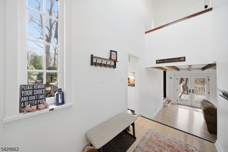 109 Taylortown Road Montville, NJ 07005 - Photo 3 of 50