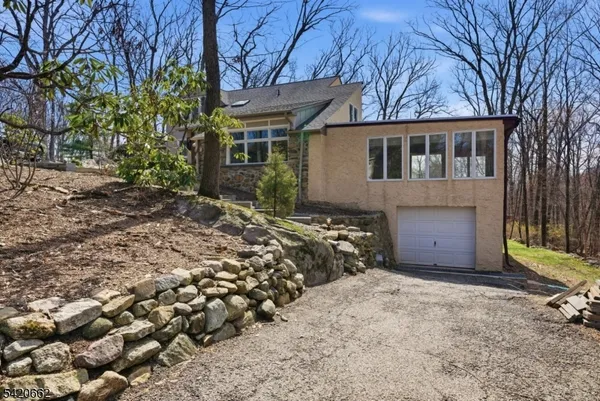 $900,000 | 109 Taylortown Road, Montville, NJ 07005