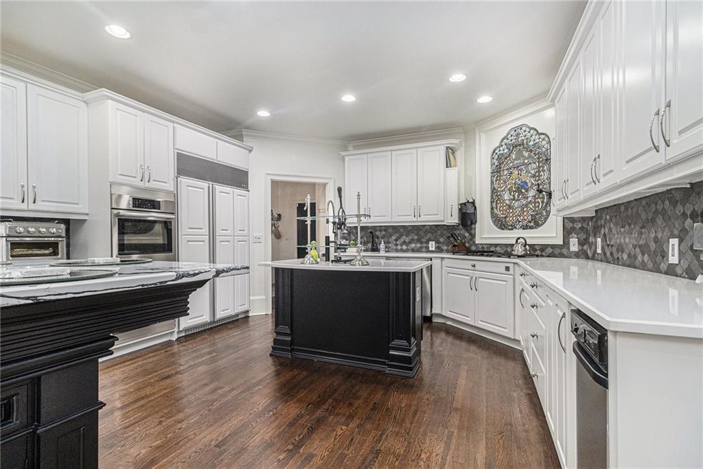 240 Wicklawn Way Roswell, GA 30076 - Photo 12 of 62