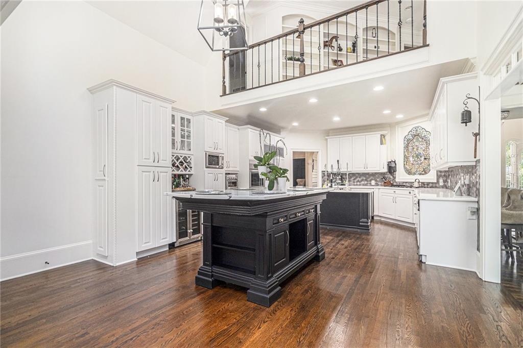 240 Wicklawn Way Roswell, GA 30076 - Photo 14 of 62