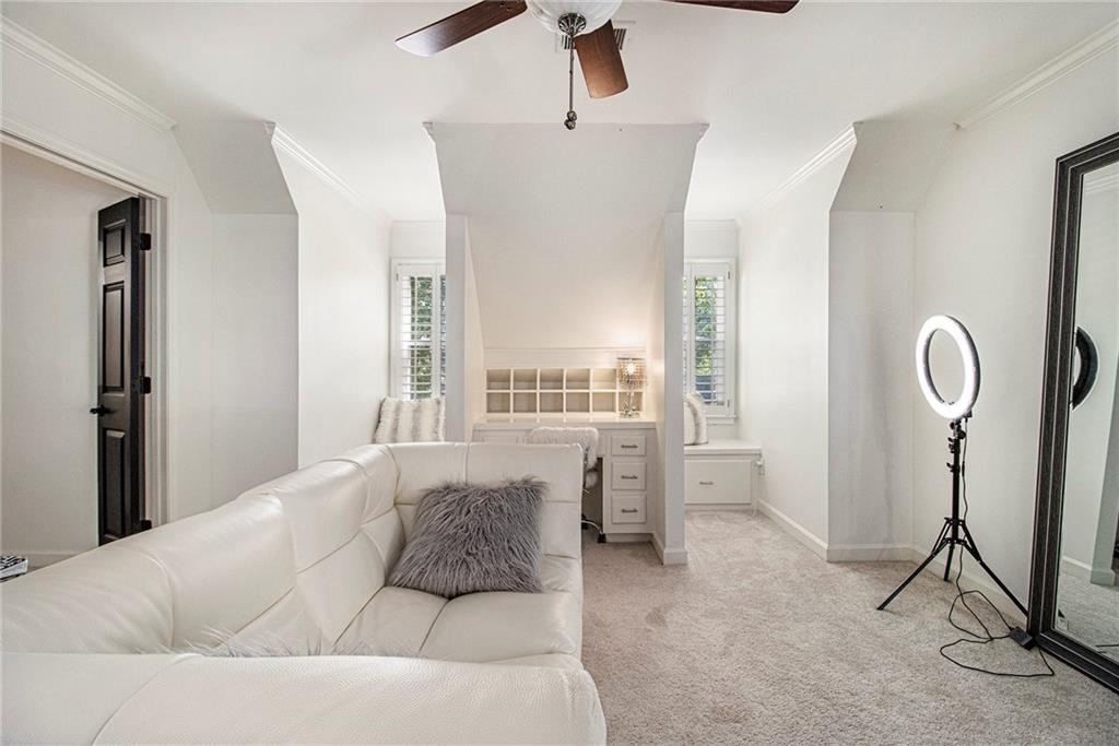 240 Wicklawn Way Roswell, GA 30076 - Photo 39 of 62 a living room with furniture and a window