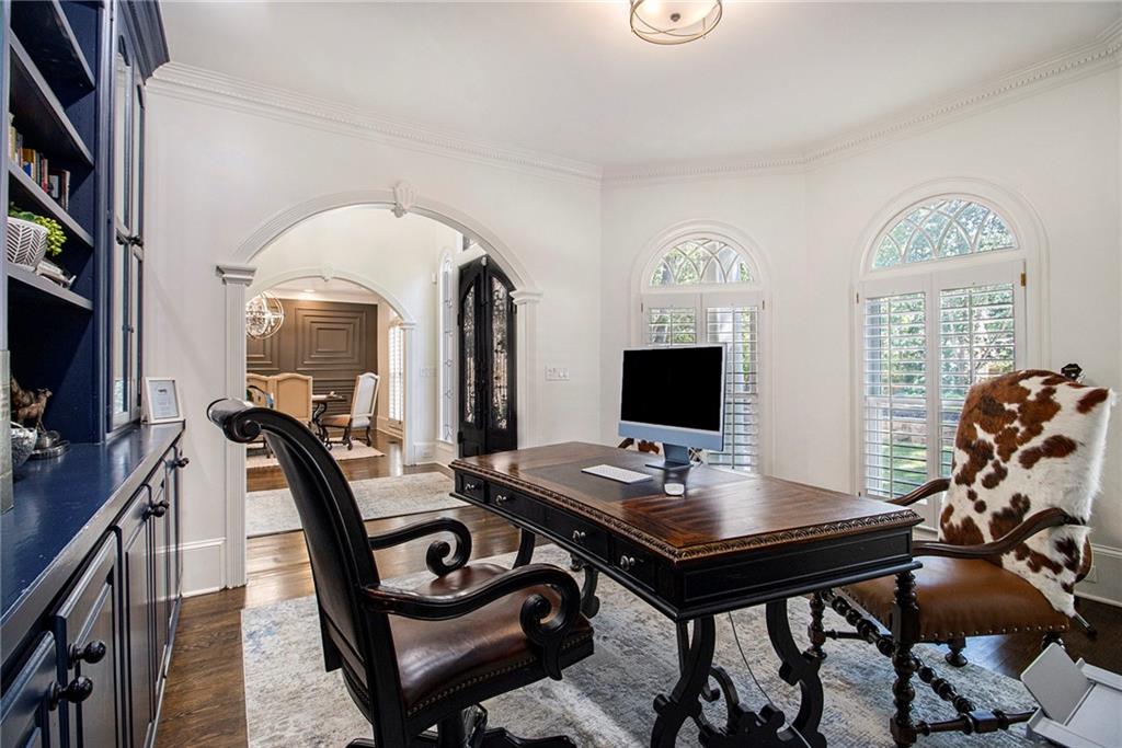 240 Wicklawn Way Roswell, GA 30076 - Photo 9 of 62 a view of a workspace with furniture