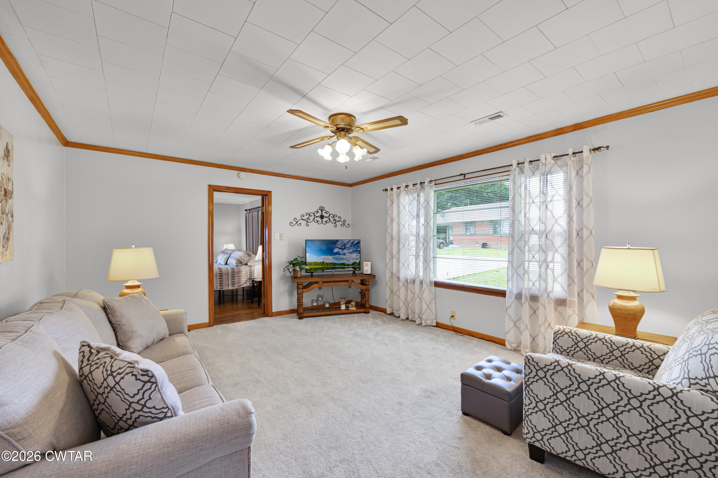 238 Holmes Street Trezevant, TN 38258 - Photo 5 of 25 Living room