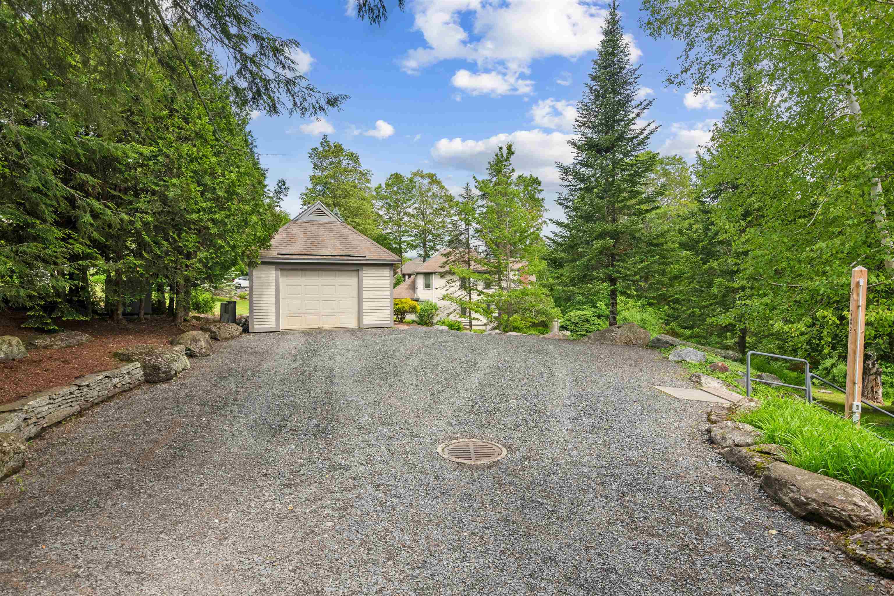 982 Brook Road, Unit 4 Stowe, VT 05672 - Photo 38 of 53