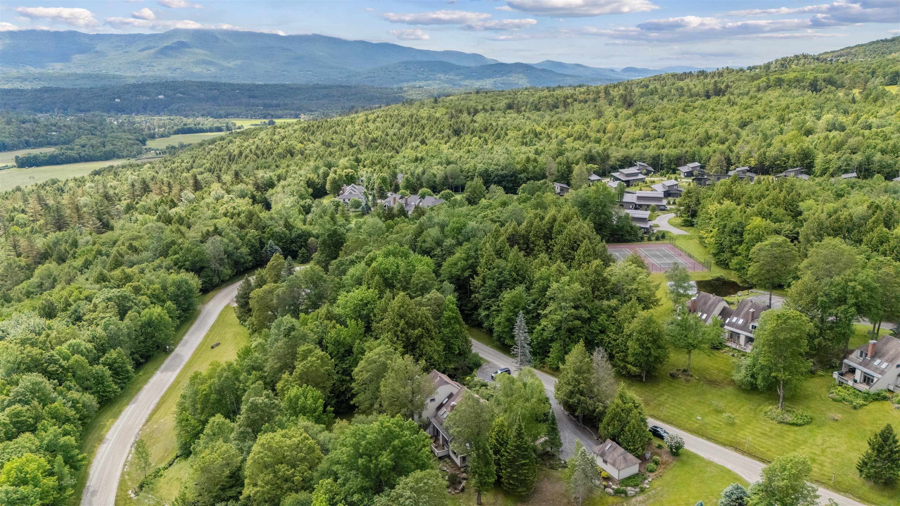 982 Brook Road, Unit 4 Stowe, VT 05672 - Photo 46 of 53