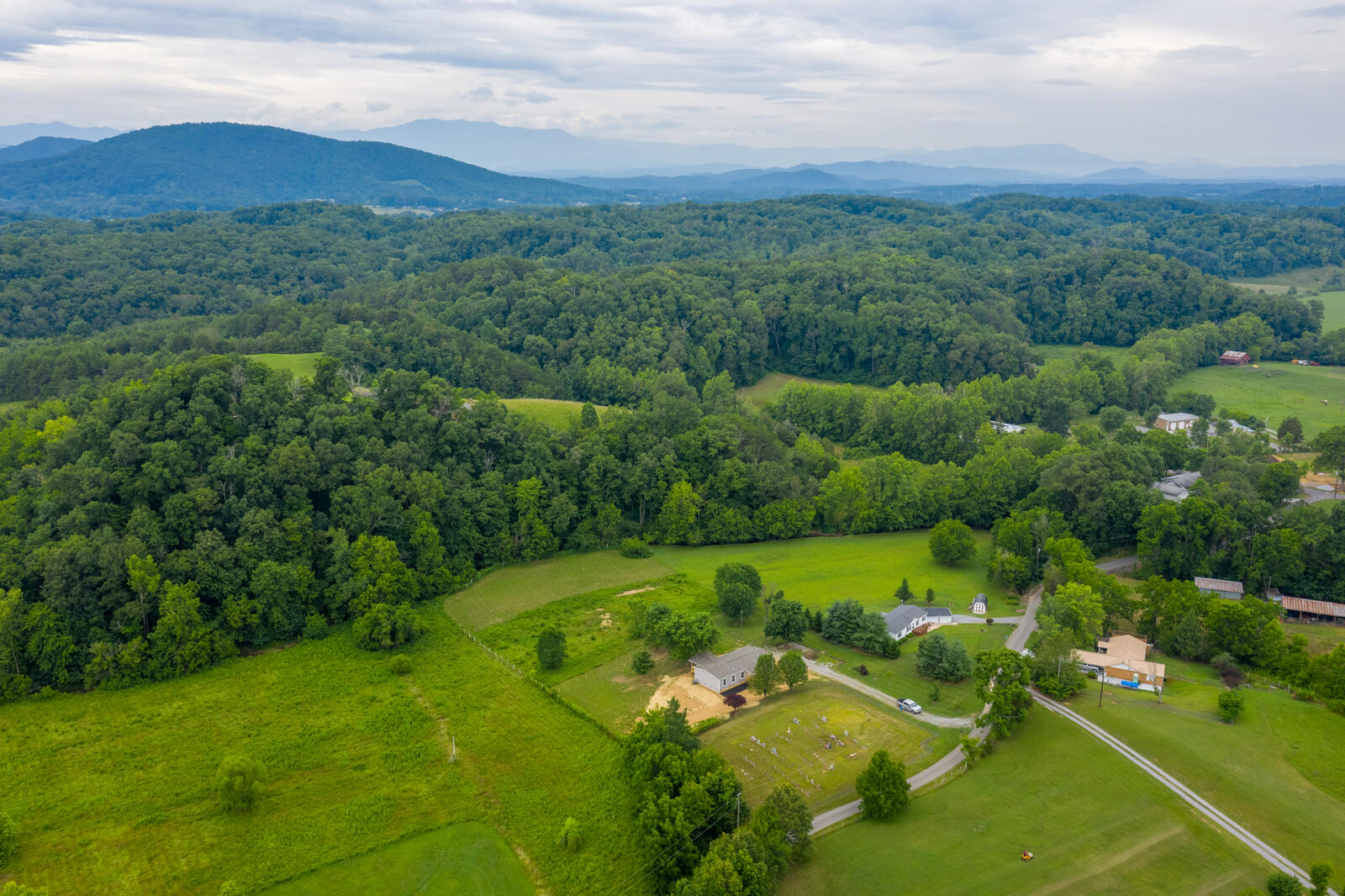 3425 Sims Cemetery Road Sevierville, TN 37876 - Photo 1 of 37 mountains 3