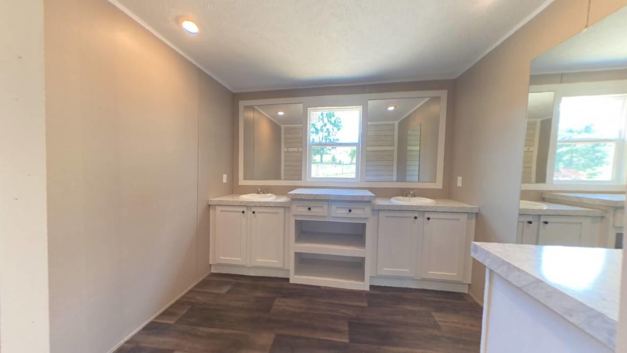 3425 Sims Cemetery Road Sevierville, TN 37876 - Photo 34 of 37 Primary Bathroom_20210708233619