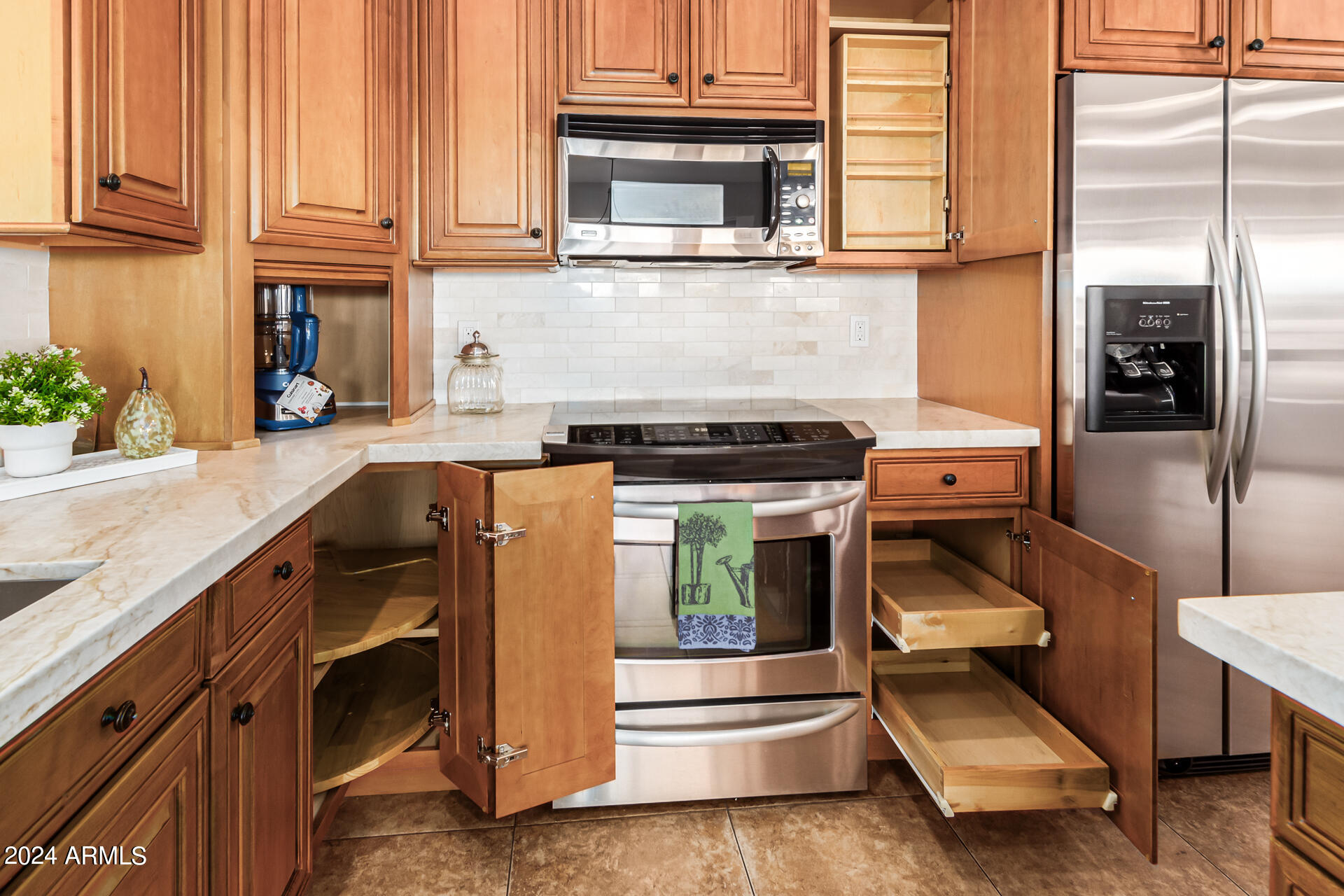 2622 East Rockledge Road Phoenix, AZ 85048 - Photo 14 of 39 Kitchen
