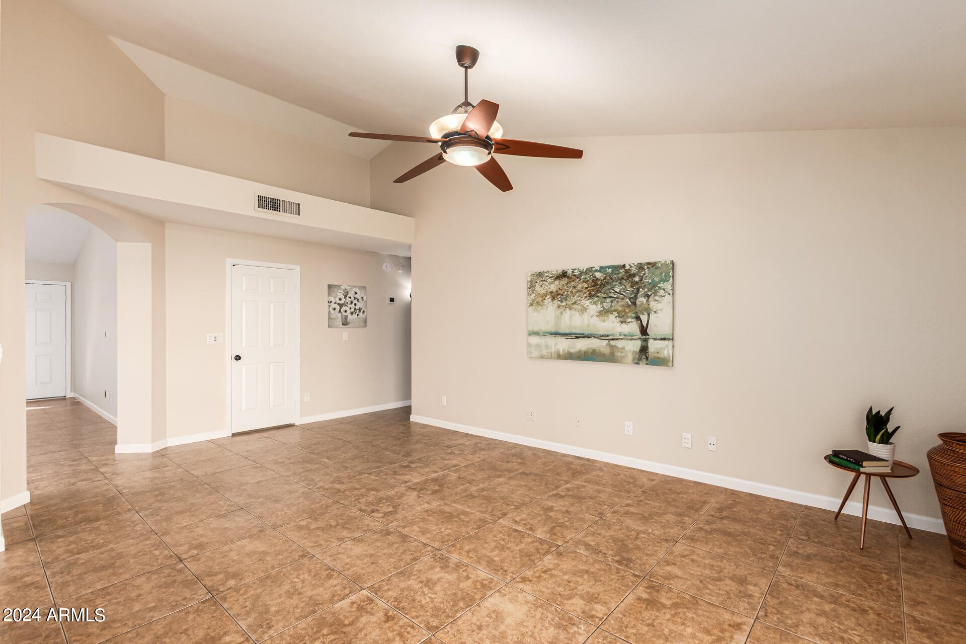 2622 East Rockledge Road Phoenix, AZ 85048 - Photo 8 of 39 Family Room