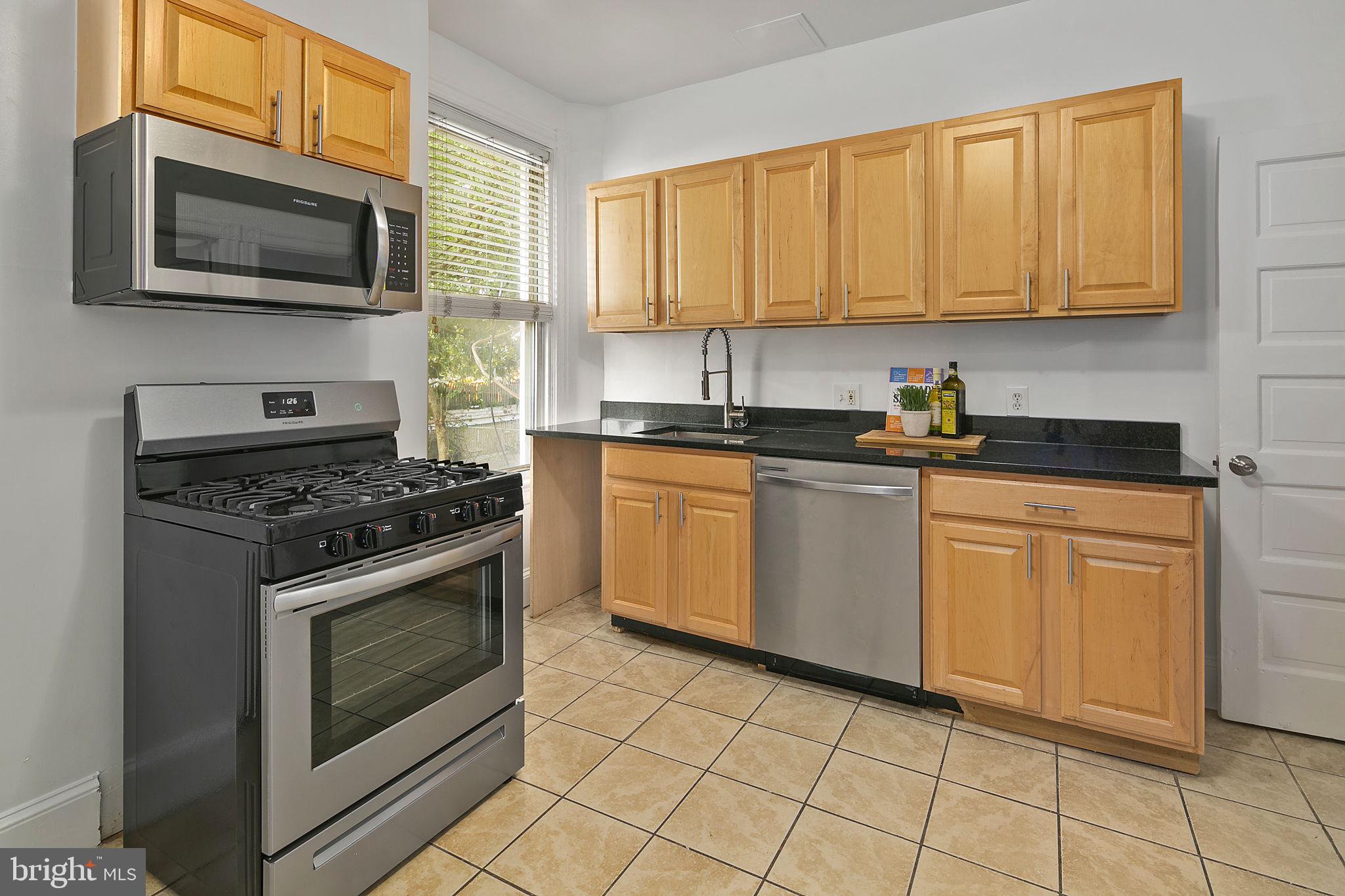 764 13th Street Southeast Washington, DC 20003 - Photo 7 of 19