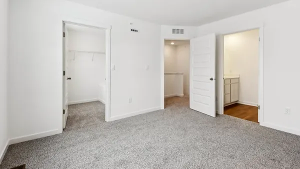 $424,990 | 537 Yosemite Way, Mundelein, IL 60060