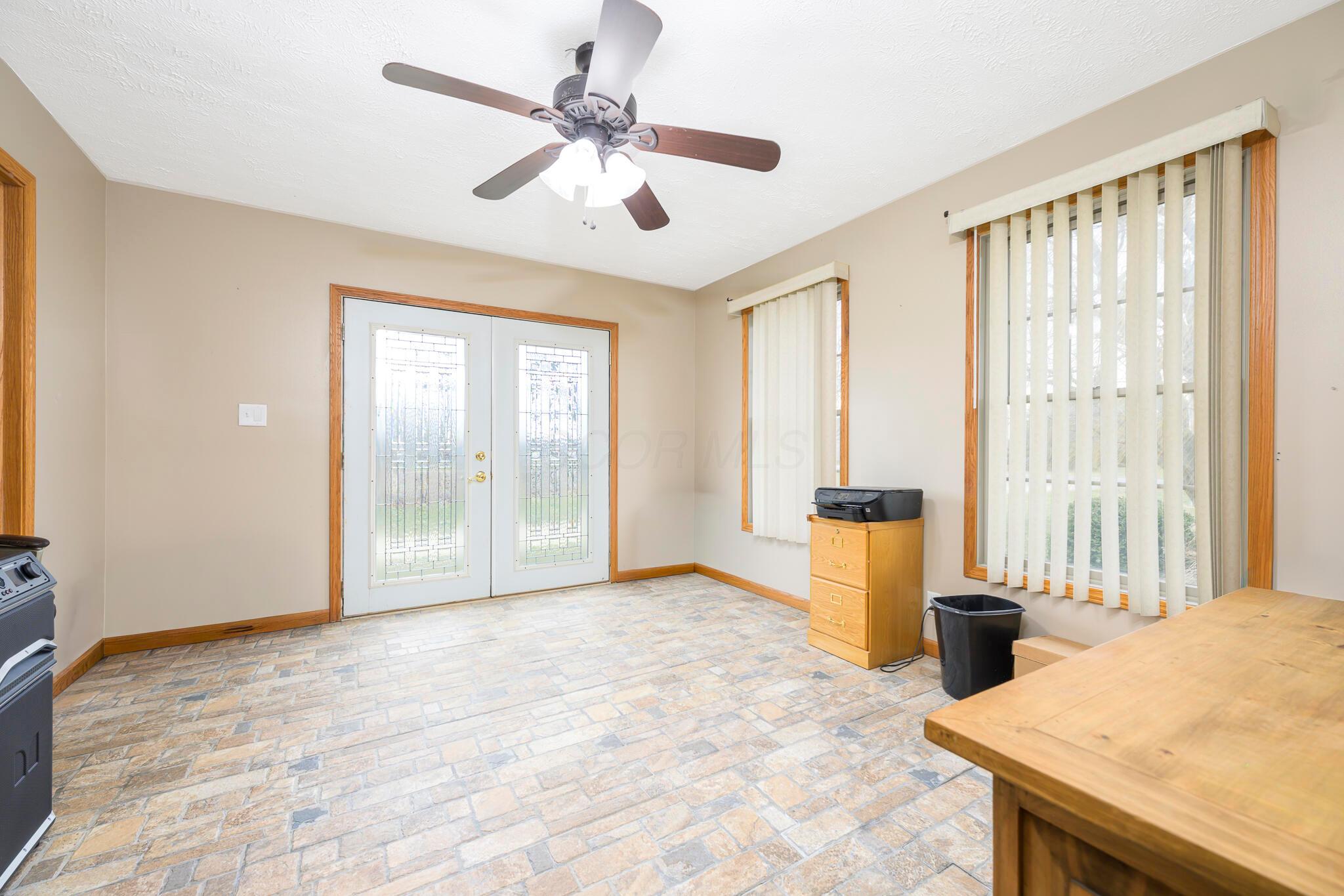 23481 Fairmount Road Waynesfield, OH 45896 - Photo 21 of 76 23481 Fairmount Road (20)