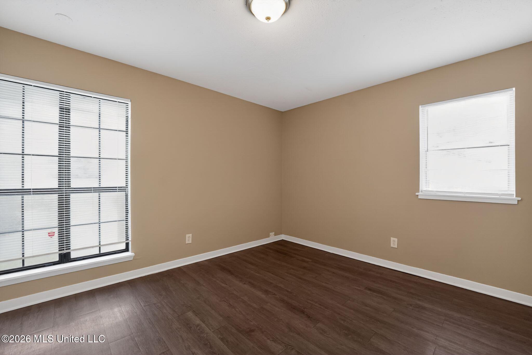 1541 Dianne Drive Jackson, MS 39204 - Photo 21 of 52 17_1541_Dianne_Dr_Jackson_MS_39204-Livin