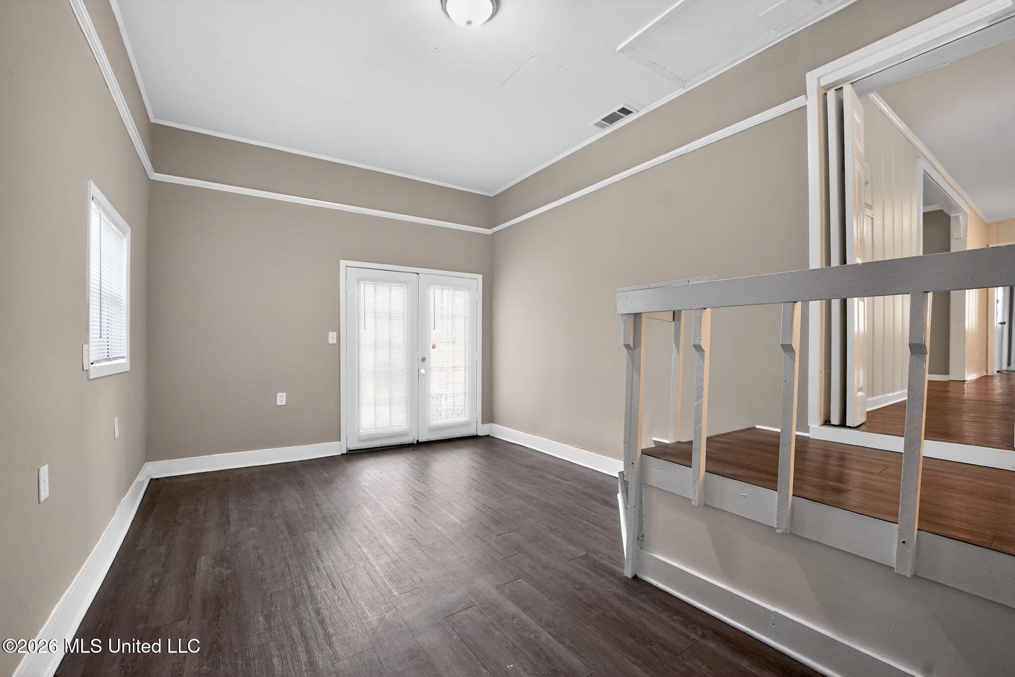 1541 Dianne Drive Jackson, MS 39204 - Photo 26 of 52 22_1541_Dianne_Dr_Jackson_MS_39204-Livin
