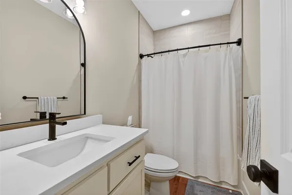 $549,900 | 332 Edge Water Drive, Brunswick, GA 31525