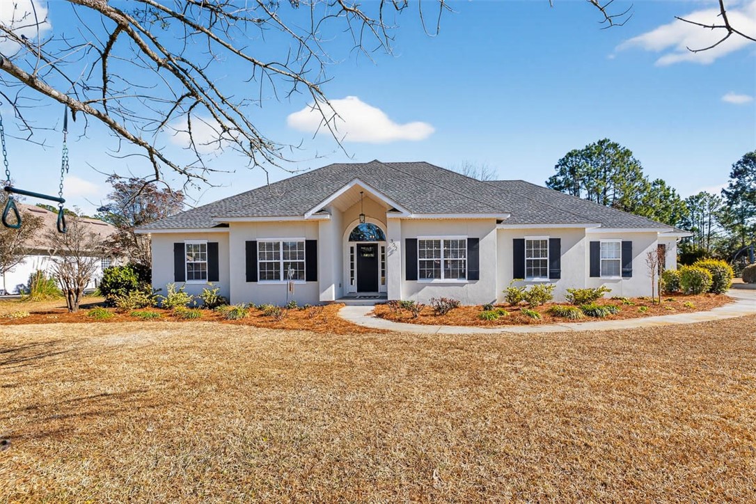 332 Edge Water Drive Brunswick, GA 31525 - Photo 2 of 50