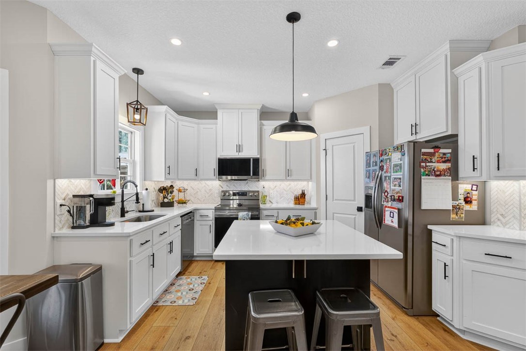 332 Edge Water Drive Brunswick, GA 31525 - Photo 21 of 50