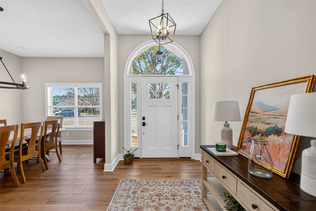 332 Edge Water Drive Brunswick, GA 31525 - Photo 6 of 50