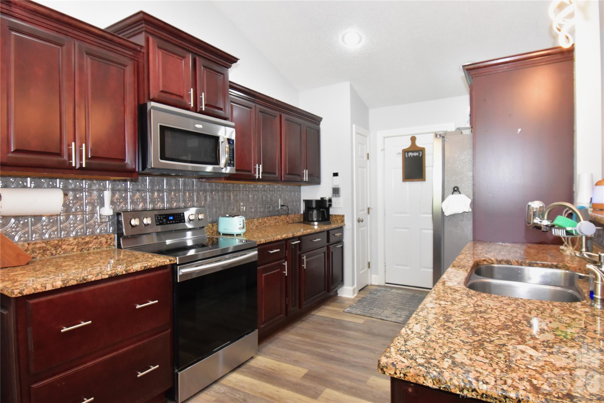 302 Watson Road Arden, NC 28704 - Photo 7 of 38