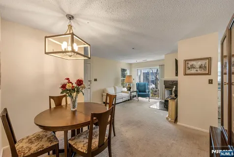 $349,000 | 1155 Garrison Court, Mahwah, NJ 07430