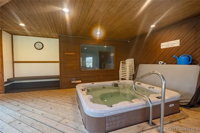 $180,000 | 178 Lone Oak Point, Unit 3, Sunrise Beach, MO 65079