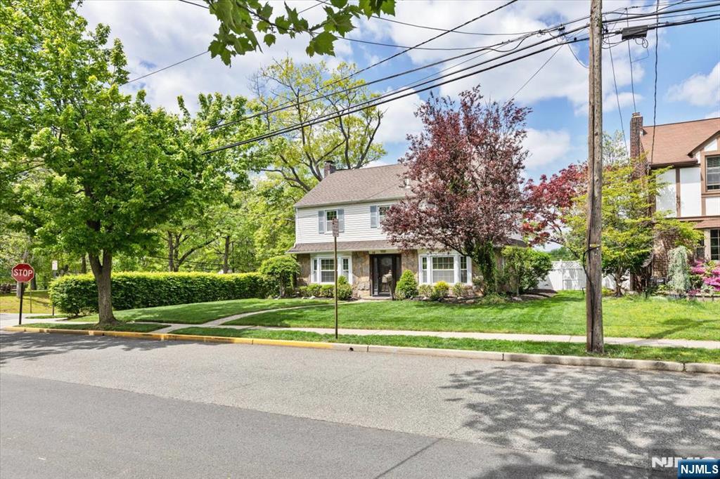 84 Raymond Avenue Rutherford, NJ 07070 - Photo 41 of 42