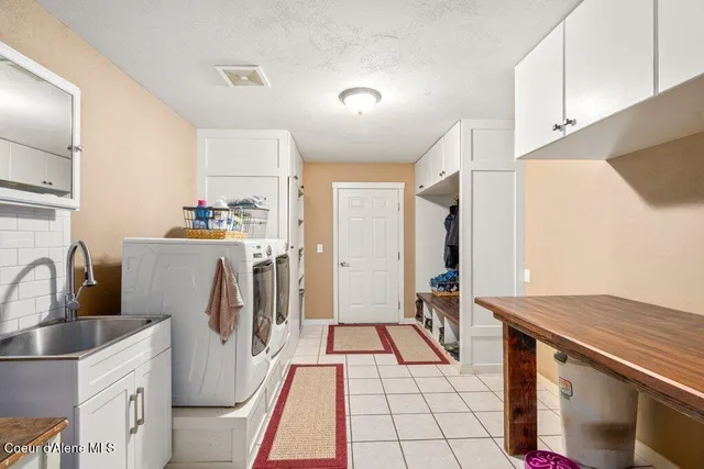 $950,000 | 8626 East Son Shine Way, Athol, ID 83801