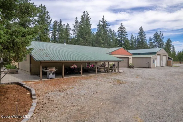 $950,000 | 8626 East Son Shine Way, Athol, ID 83801